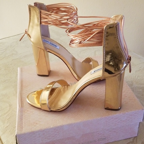 Rose Gold heels Never Worn brand New - Picture 1 of 6